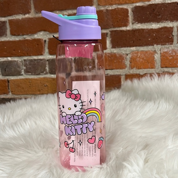 HELLO KITTY | 28oz Pink Sports Bottle - Picture 1 of 6
